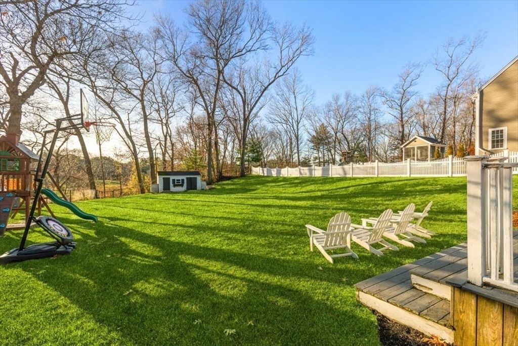 Backyard, Exterior, Playground