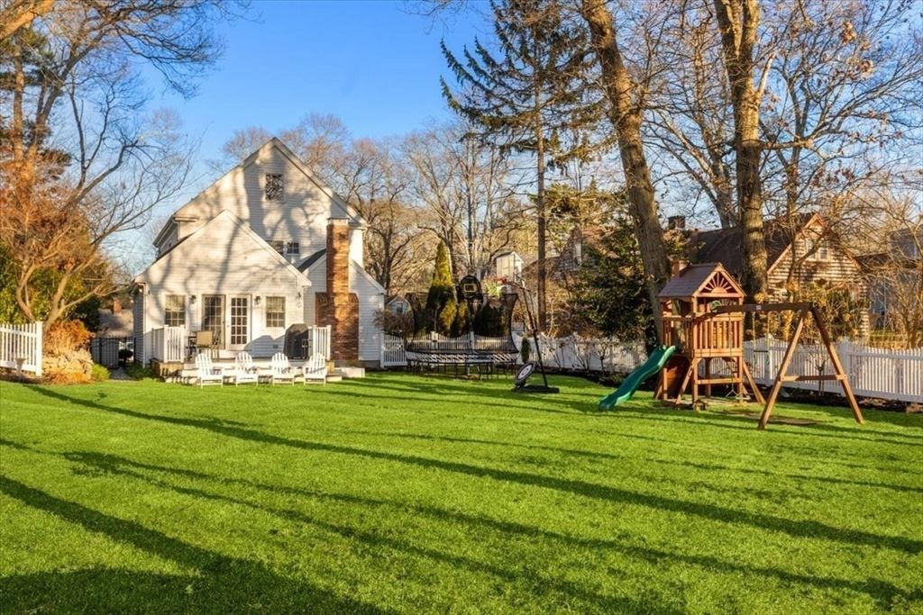 Backyard, Exterior, Playground