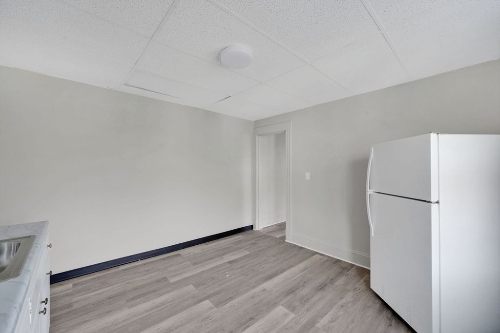 Empty room, Interior, Kitchen, Wood Texture Flooring