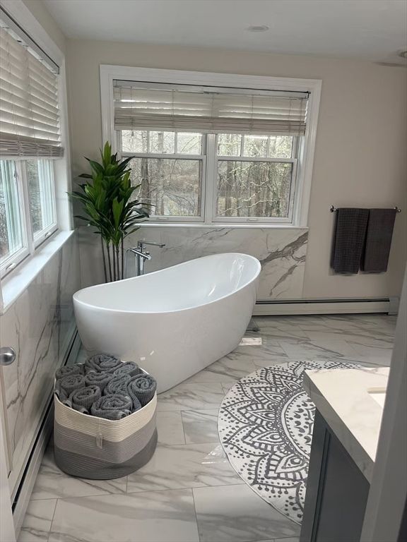 Bathroom, Free Standing Baths, Interior, Marble, Marble Walls