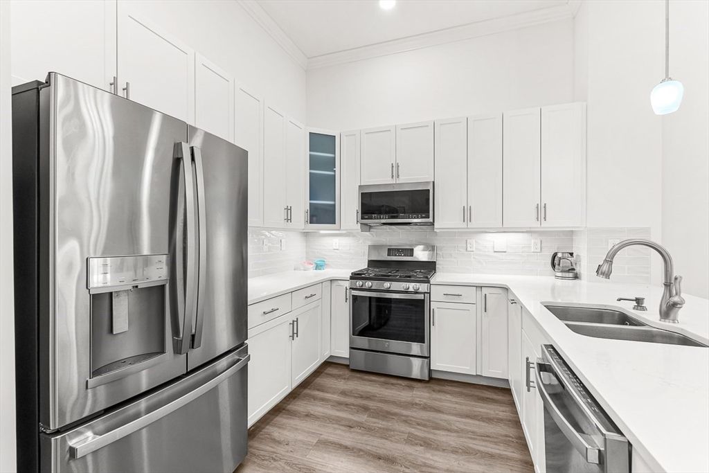 Interior, Kitchen, Pendant Lights, Recessed Lighting, Stainless Steel Appliances, Wood Texture Flooring