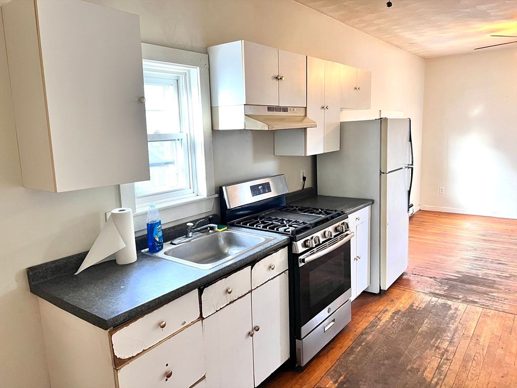 Interior, Kitchen, Wood Texture Flooring