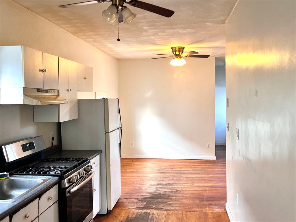Interior, Kitchen, Wood Texture Flooring