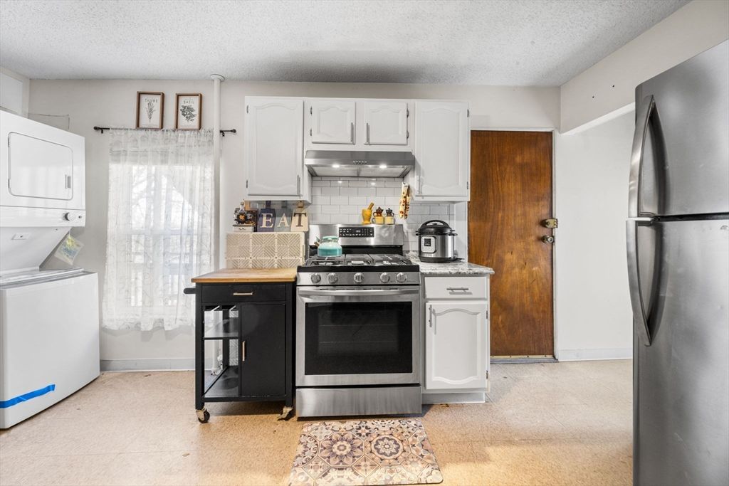 Interior, Kitchen, Stainless Steel Appliances, Washer
