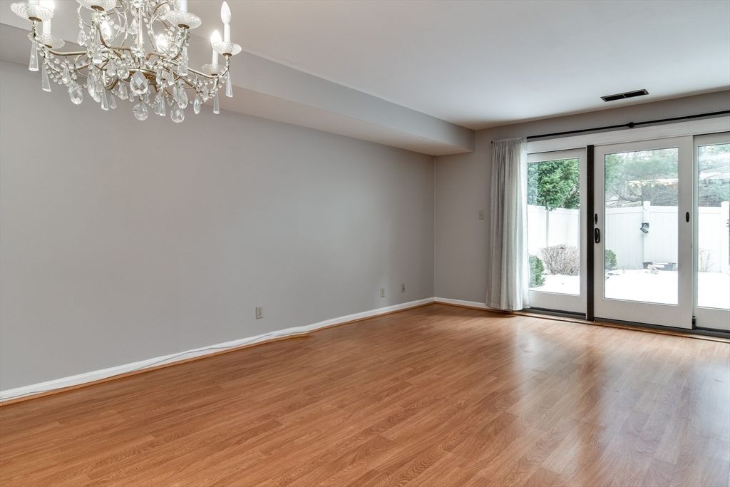 Chandelier, Empty room, Interior, Wood Texture Flooring