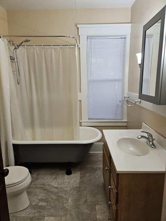 Bathroom, Free Standing Baths, Interior