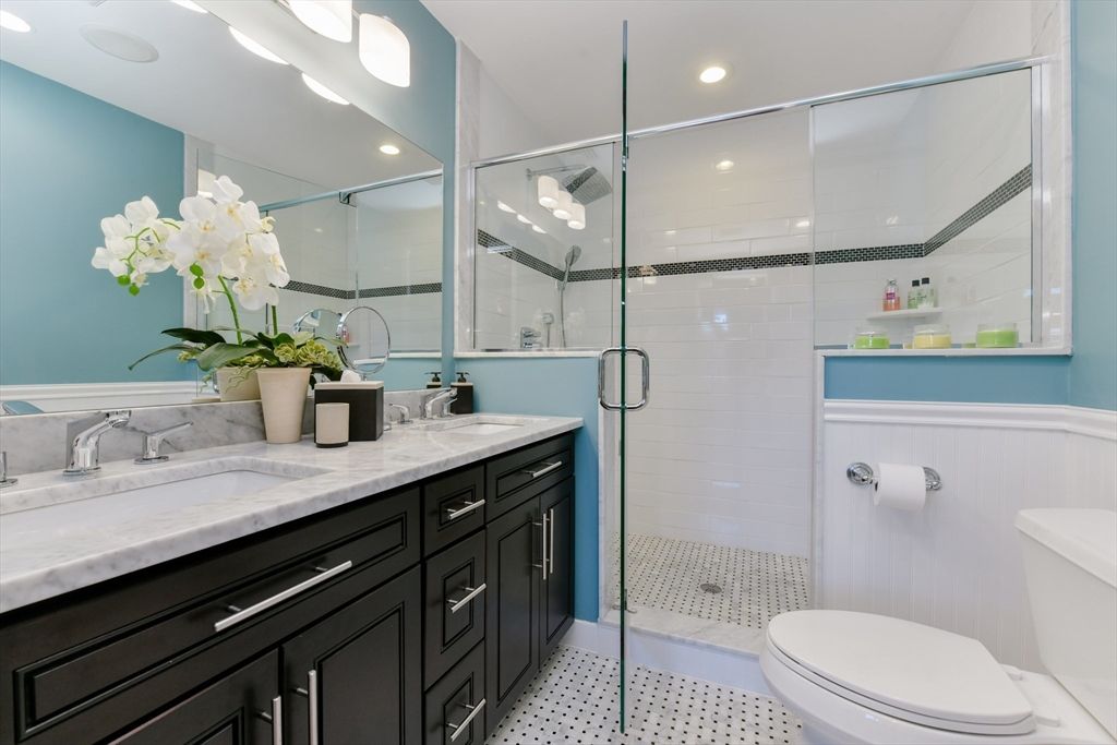 Bathroom, Dual Sink Vanities, Glass Shower, Interior, Recessed Lighting