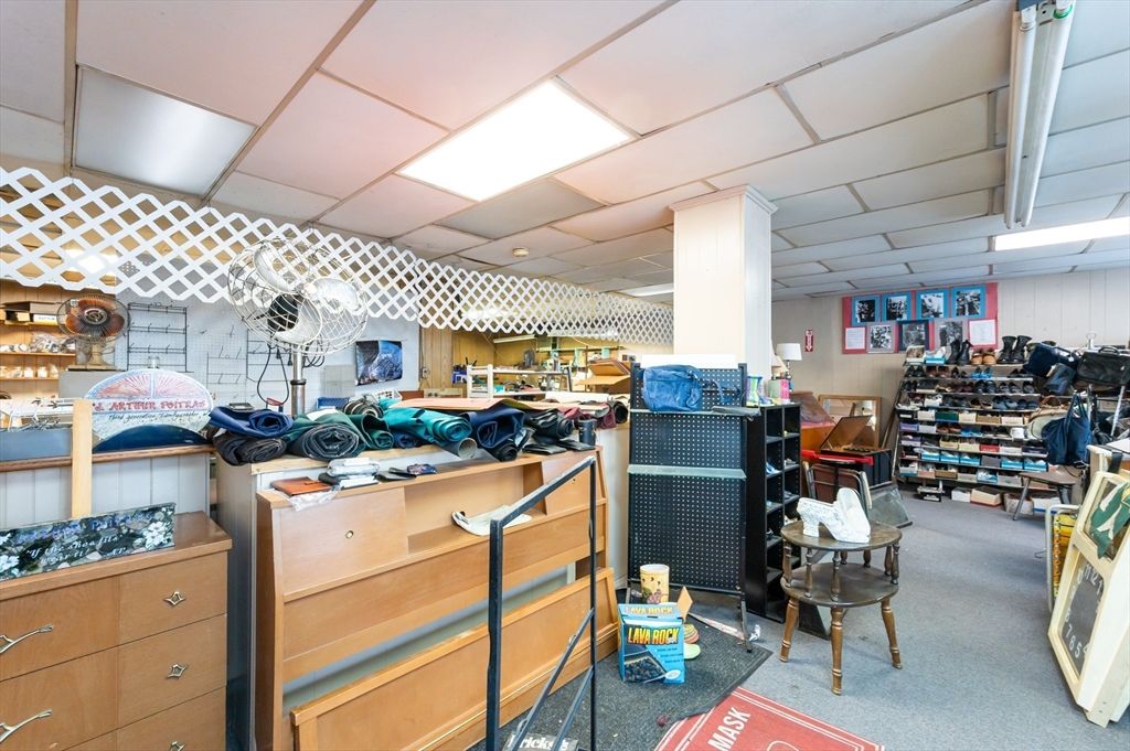 Interior, Recessed Lighting