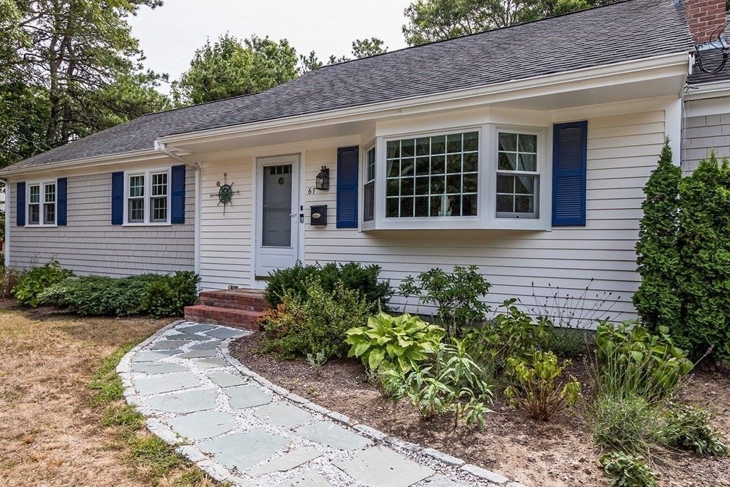 Exterior, Facade, Cape Cod