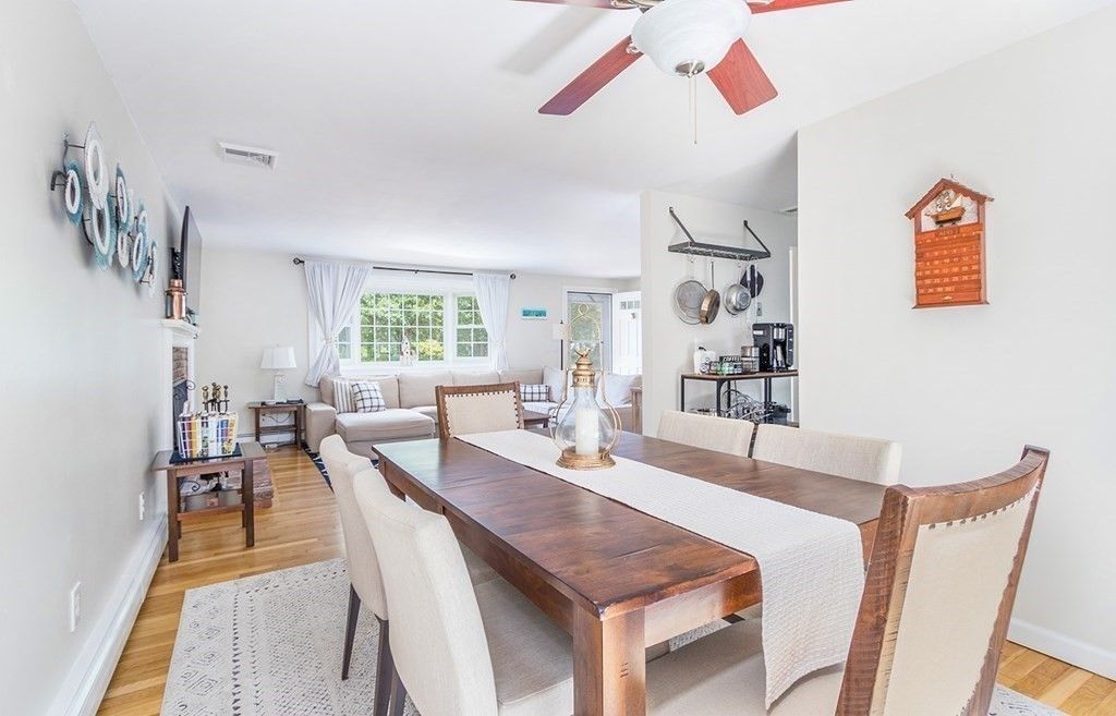Dining room, Interior, Living room, Wood Texture Flooring