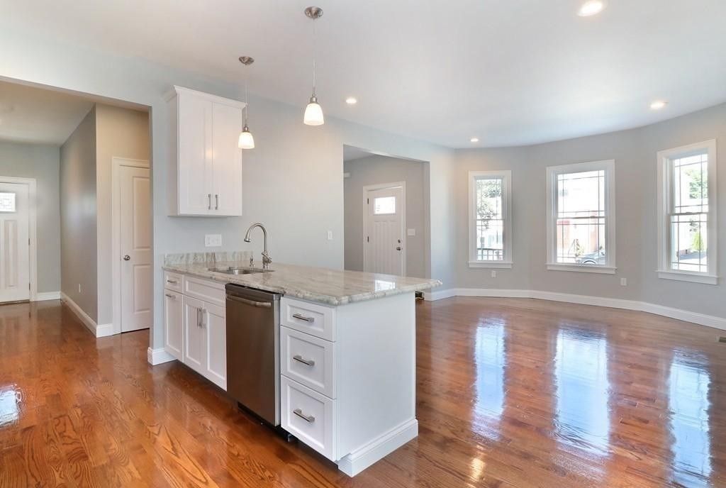 Interior, Kitchen, Pendant Lights, Recessed Lighting, Wood Texture Flooring