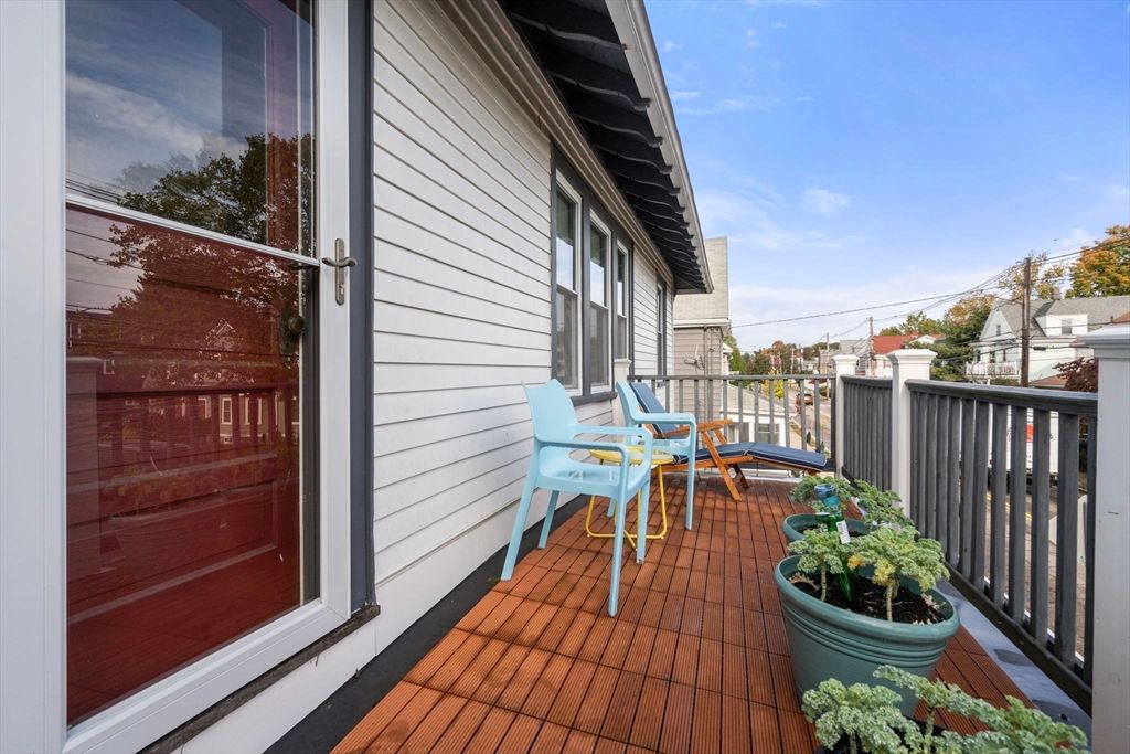 Exterior, Wood Texture Flooring