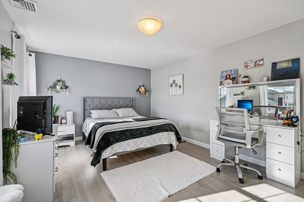 Bedroom, Home Office, Interior, Wood Texture Flooring