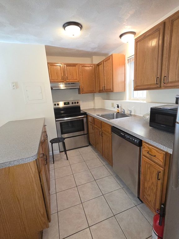 Interior, Kitchen, Stainless Steel Appliances