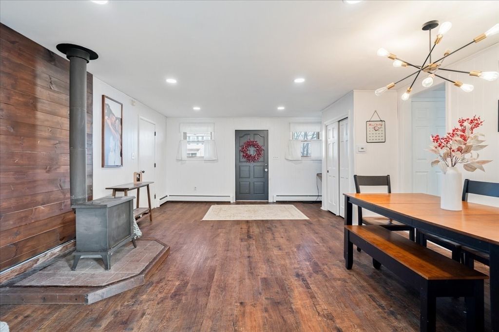 Dining room, Fireplace, Interior, Pendant Lights, Recessed Lighting, Wood Texture Flooring, Wooden Walls