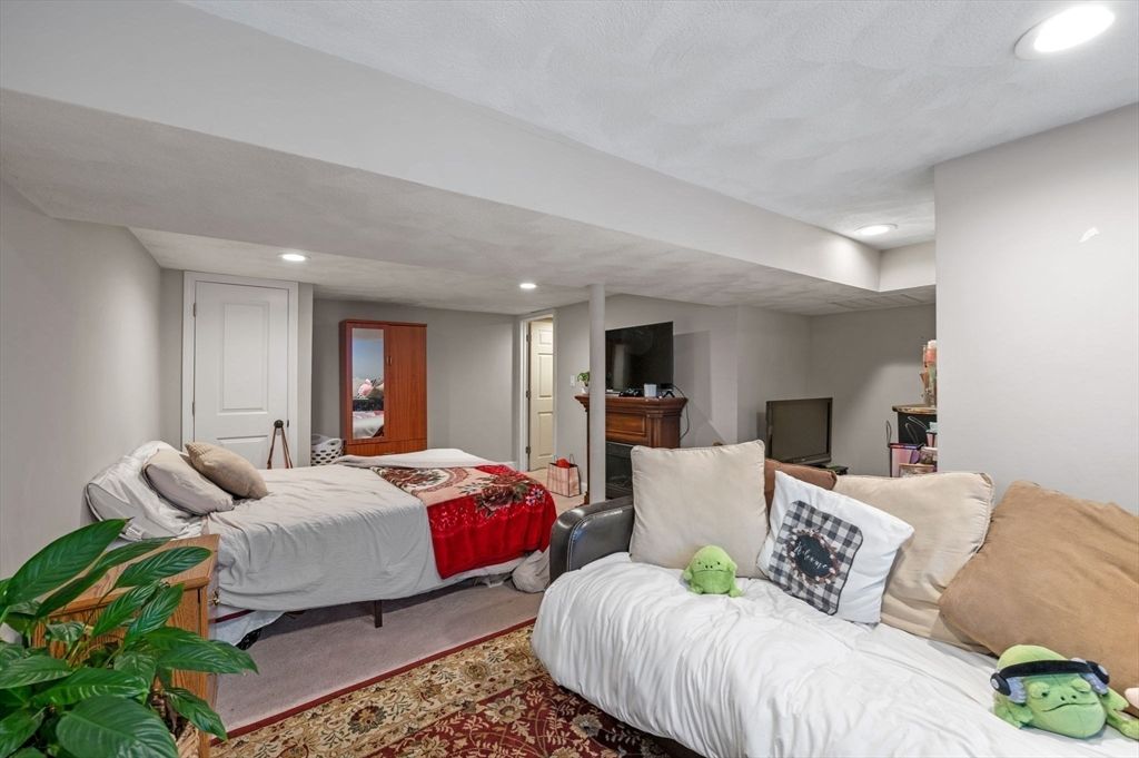 Bedroom, Fireplace, Interior, Recessed Lighting