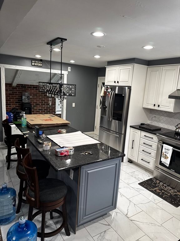 Interior, Kitchen, Marble, Pendant Lights, Recessed Lighting, Stone Walls