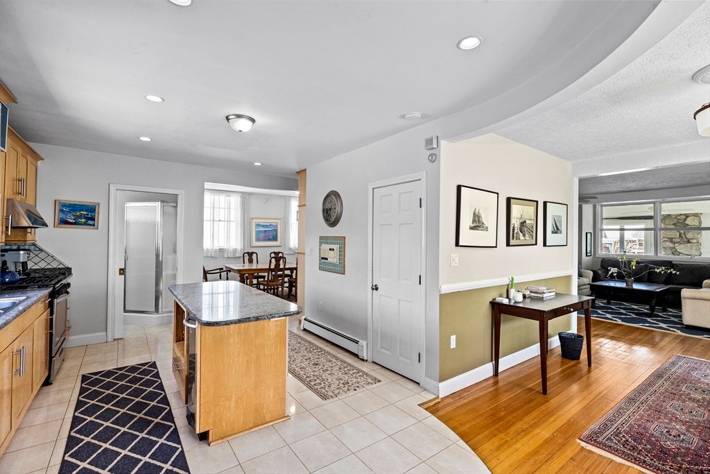 Dining room, Interior, Kitchen, Living room, Recessed Lighting, Wood Texture Flooring