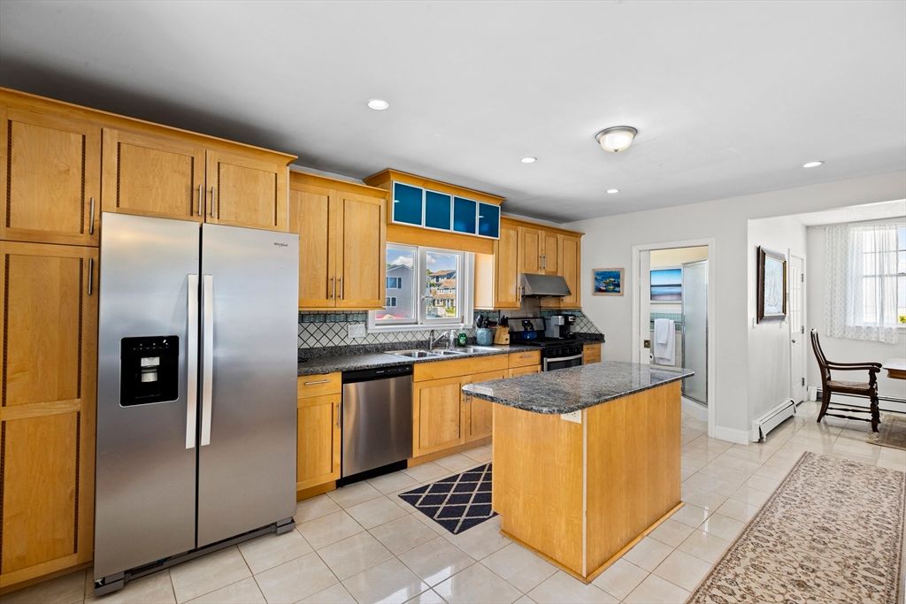 Dining room, Interior, Kitchen, Recessed Lighting, Stainless Steel Appliances