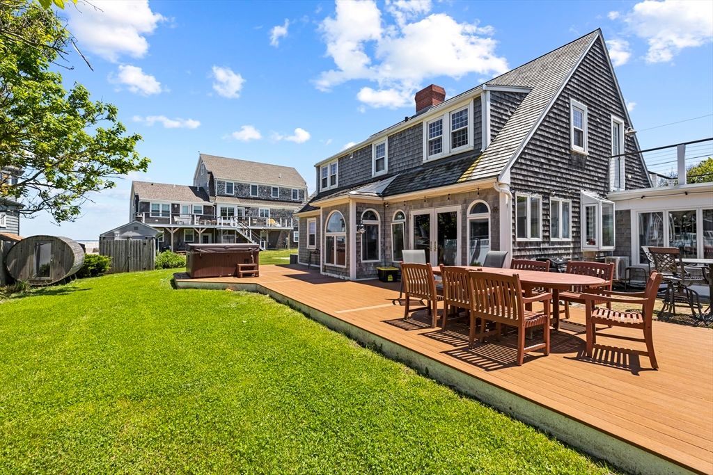 Backyard, Exterior, Hot Tub