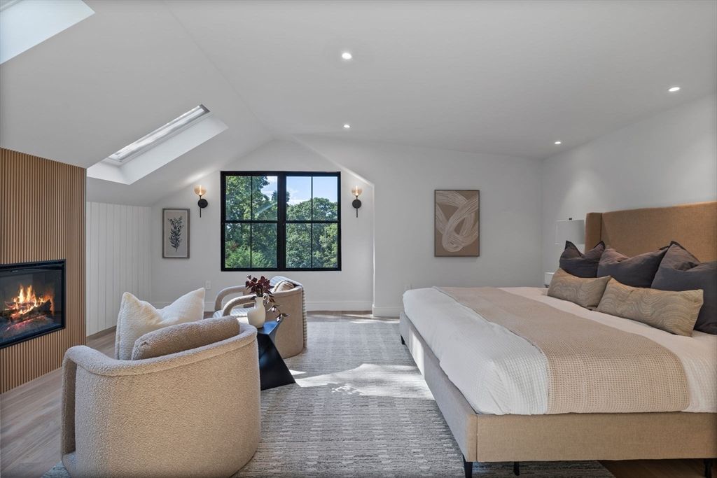 Bedroom, Fireplace, Interior, Recessed Lighting, Wood Texture Flooring