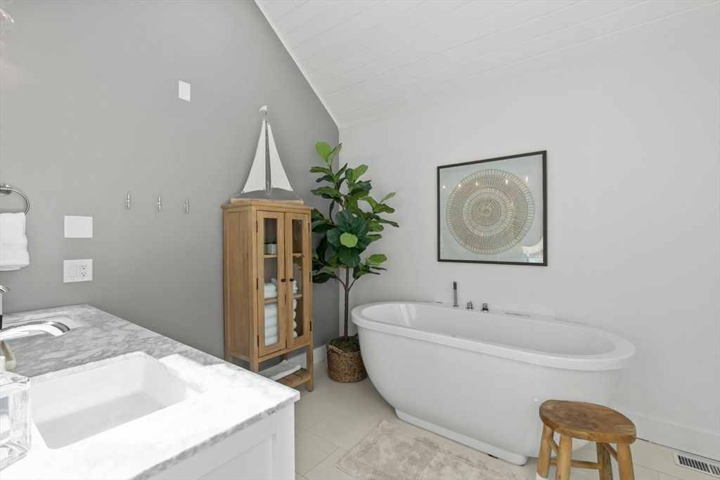 Bathroom, Free Standing Baths, Interior, Marble