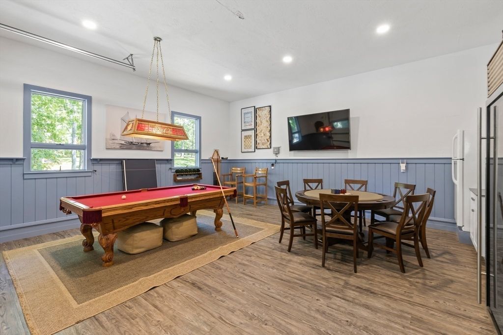Billiard Table, Dining room, Game Room, Interior, Pendant Lights, Recessed Lighting, Wood Texture Flooring