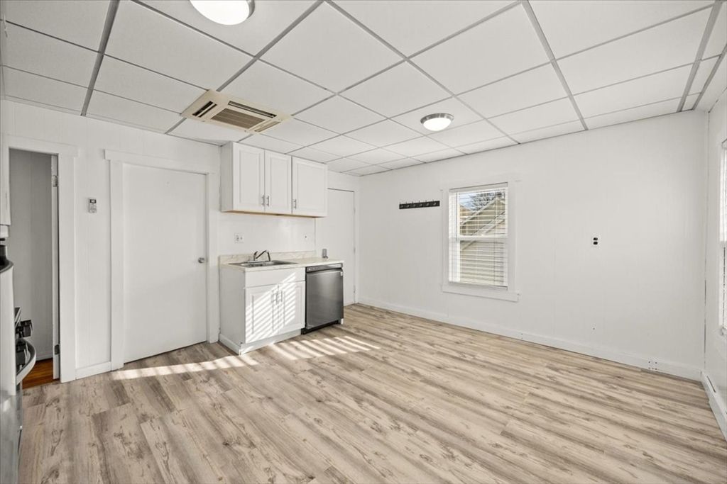 Empty room, Interior, Kitchen, Recessed Lighting, Wood Texture Flooring