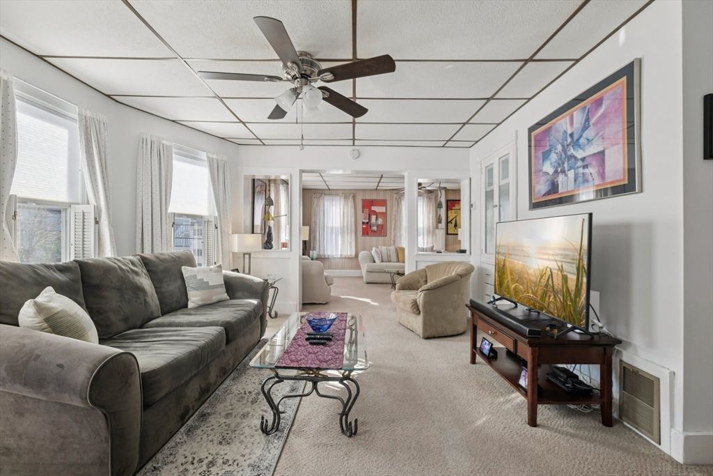 Interior, Living room