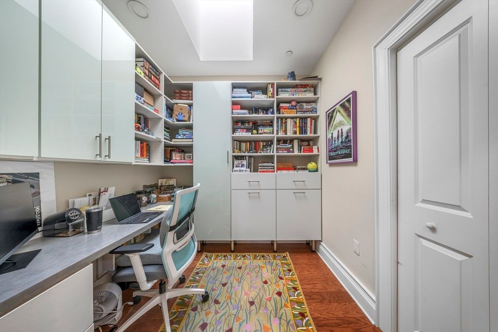 Home Office, Interior, Recessed Lighting, Wood Texture Flooring