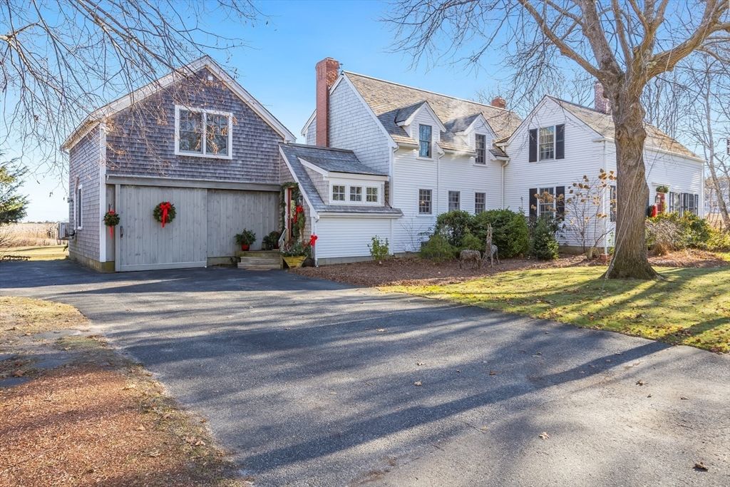 Backyard, Exterior, Facade, Cape Cod