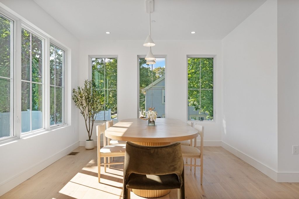 Dining room, Interior, Pendant Lights, Recessed Lighting, Wood Texture Flooring