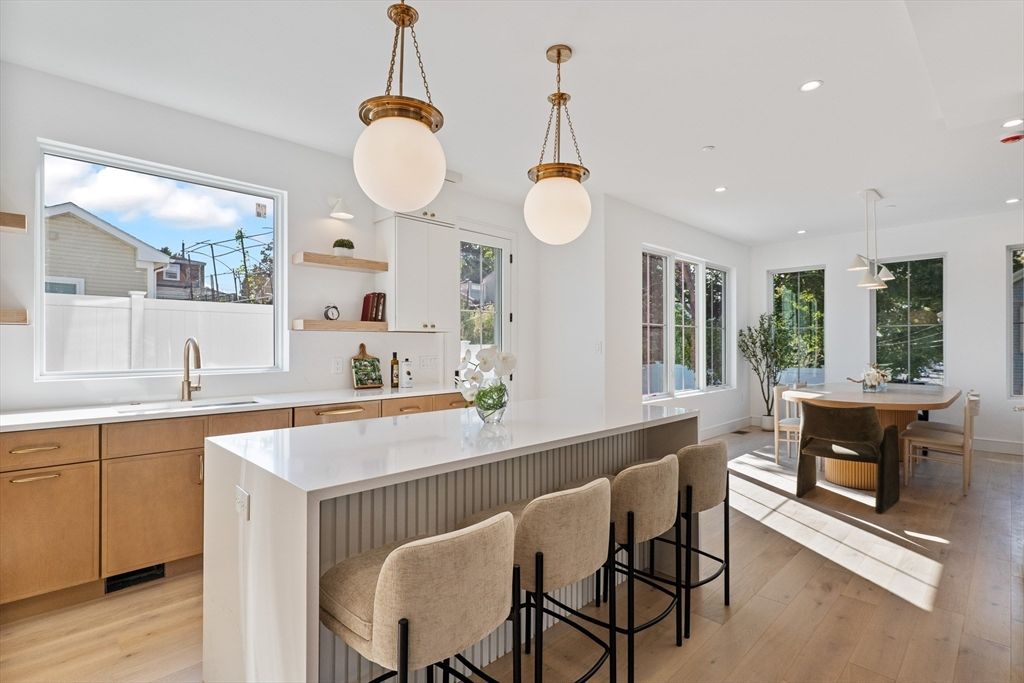 Dining room, Interior, Kitchen, Pendant Lights, Recessed Lighting, Wood Texture Flooring