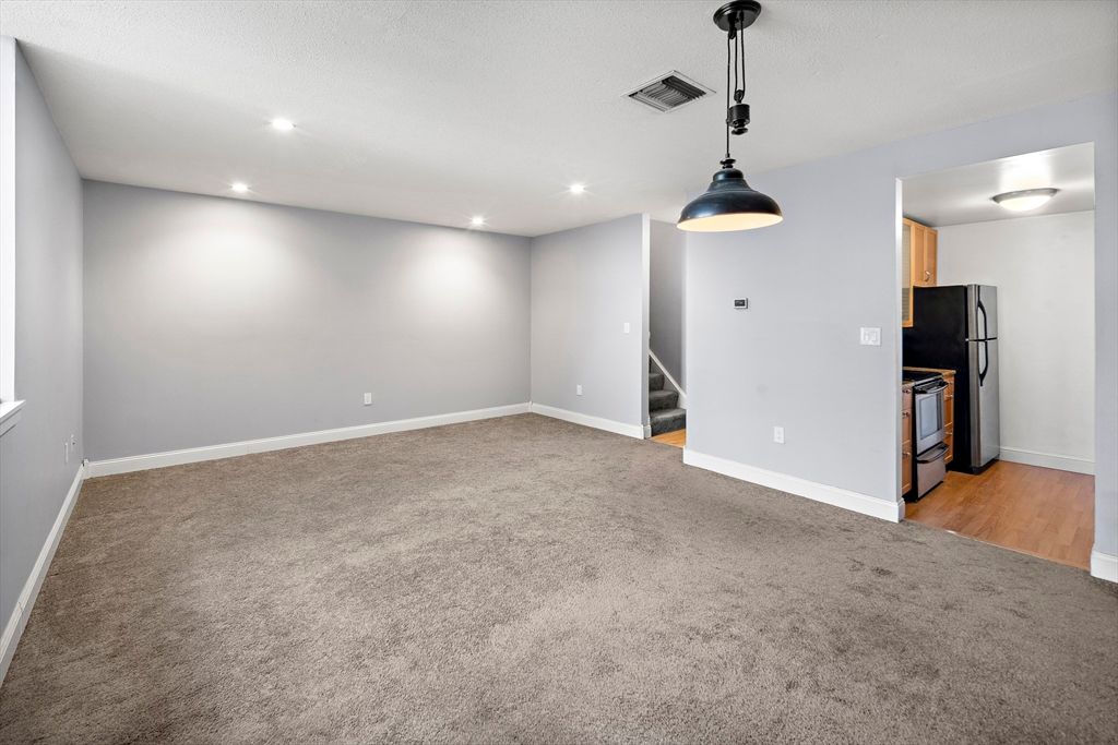 Empty room, Interior, Kitchen, Pendant Lights, Recessed Lighting