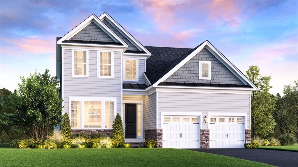 Attached, Exterior, Facade, Farmhouse