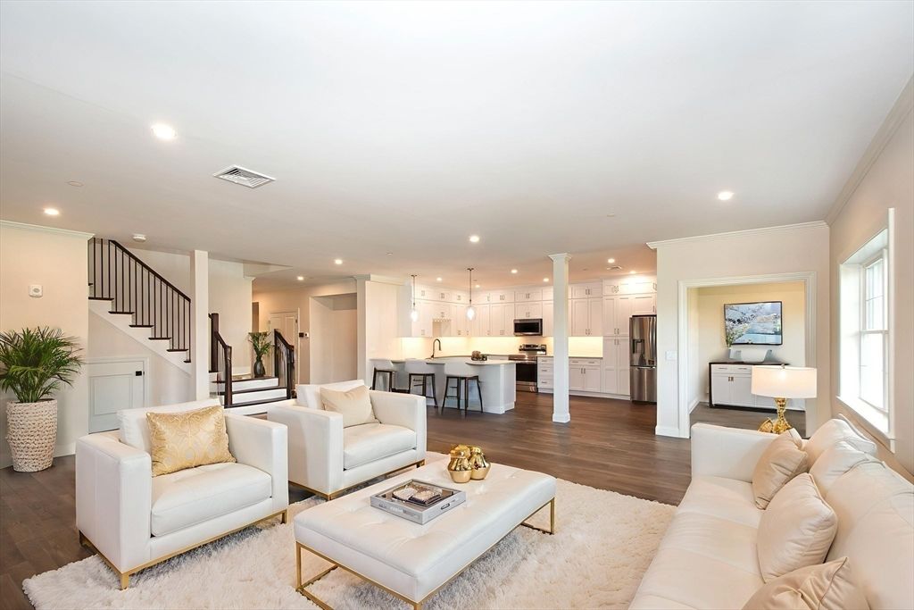 Interior, Kitchen, Living room, Pendant Lights, Recessed Lighting, Stainless Steel Appliances, Wood Texture Flooring