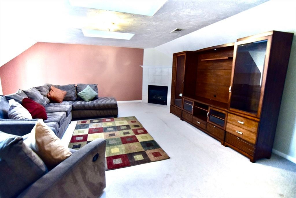 Fireplace, Interior, Living room, Recessed Lighting