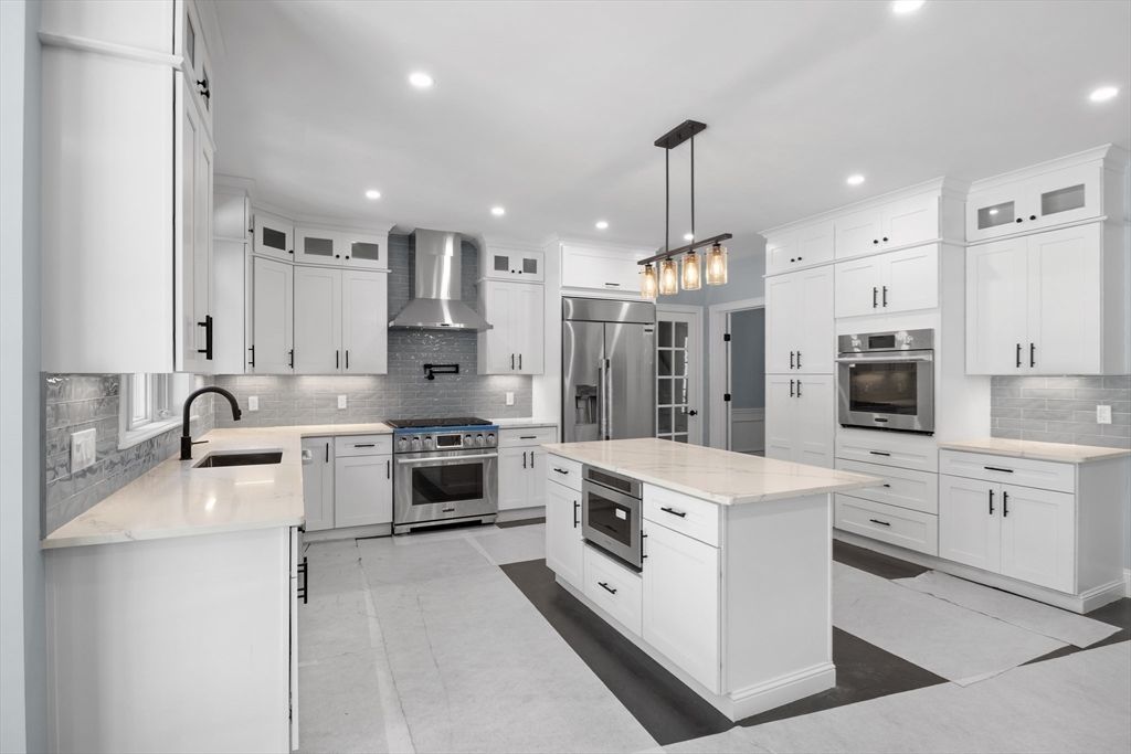 Interior, Kitchen, Pendant Lights, Recessed Lighting, Stainless Steel Appliances