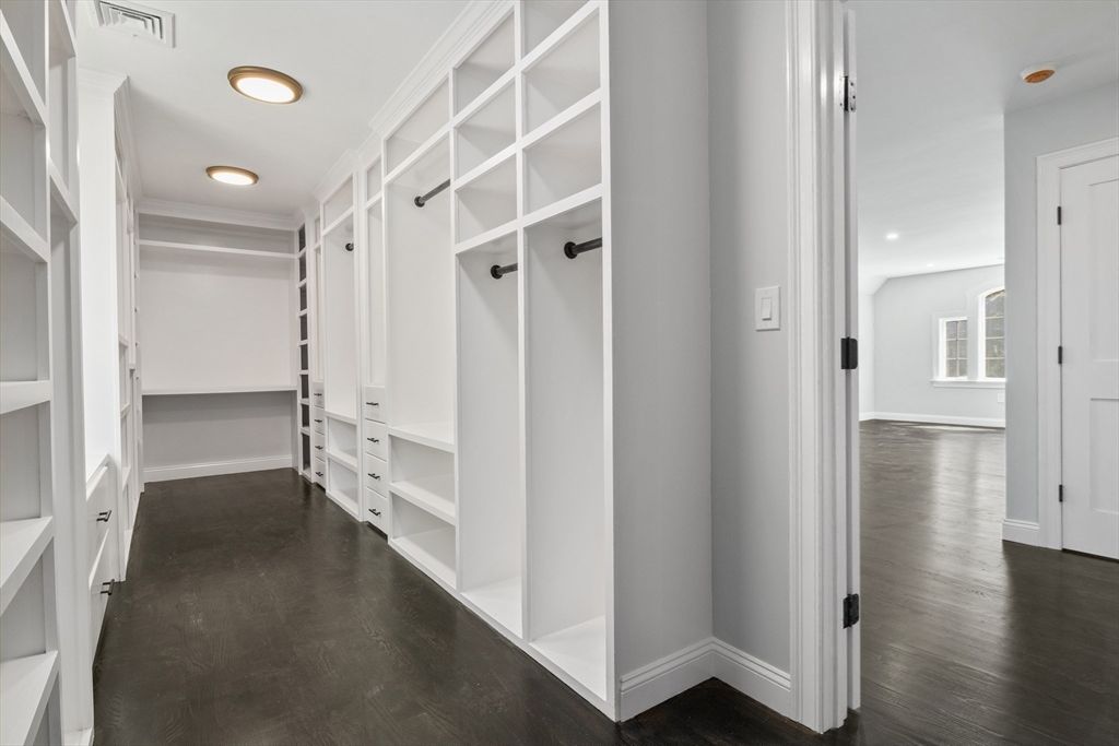 Interior, Recessed Lighting, Walk-in Closets, Wood Texture Flooring
