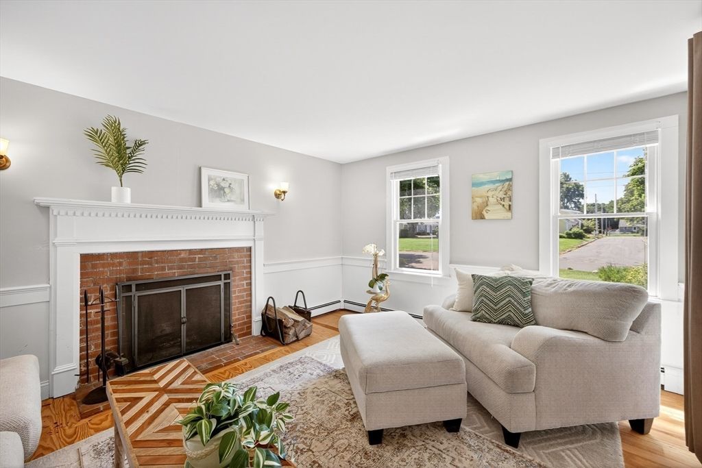 Fireplace, Interior, Living room, Wood Texture Flooring