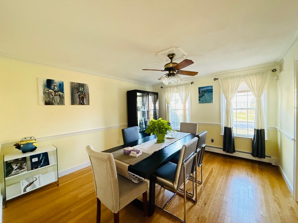 Dining room, Interior, Wood Texture Flooring