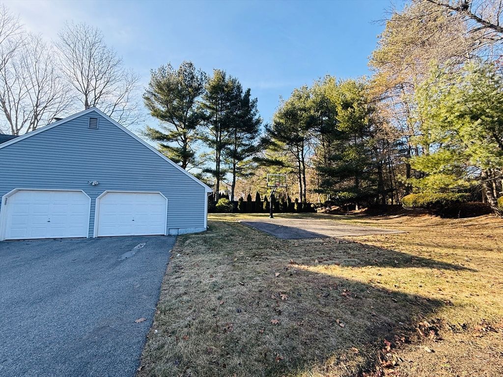 Backyard, Detached Garage, Exterior