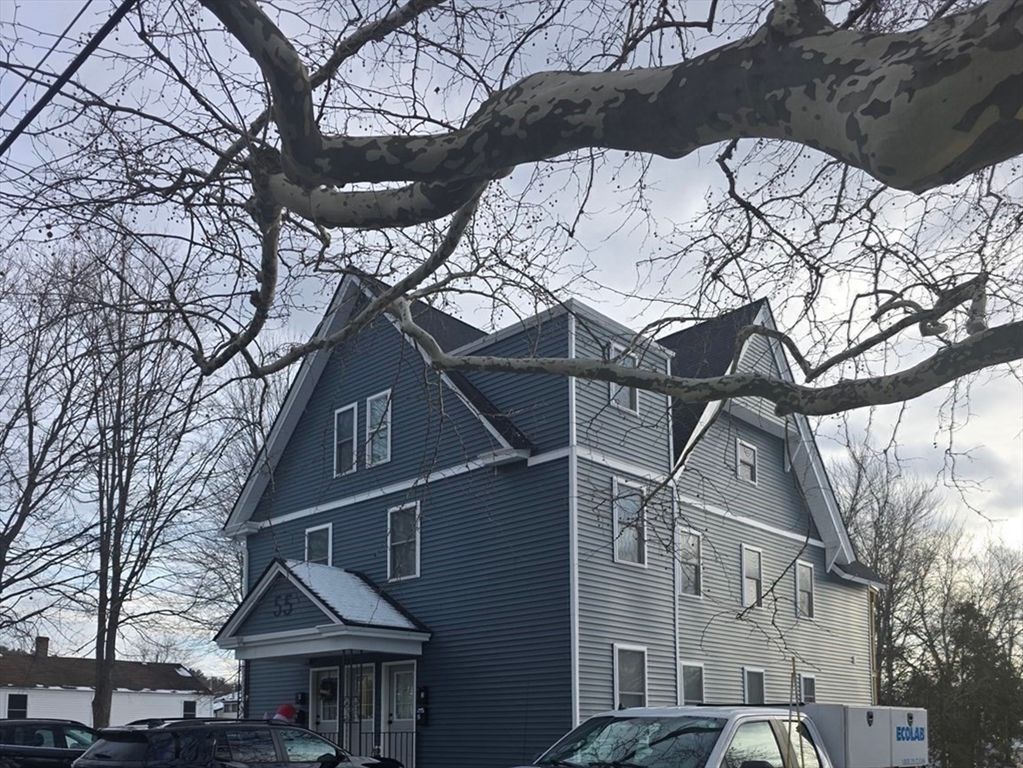 Exterior, Facade, Queen Anne Victorian