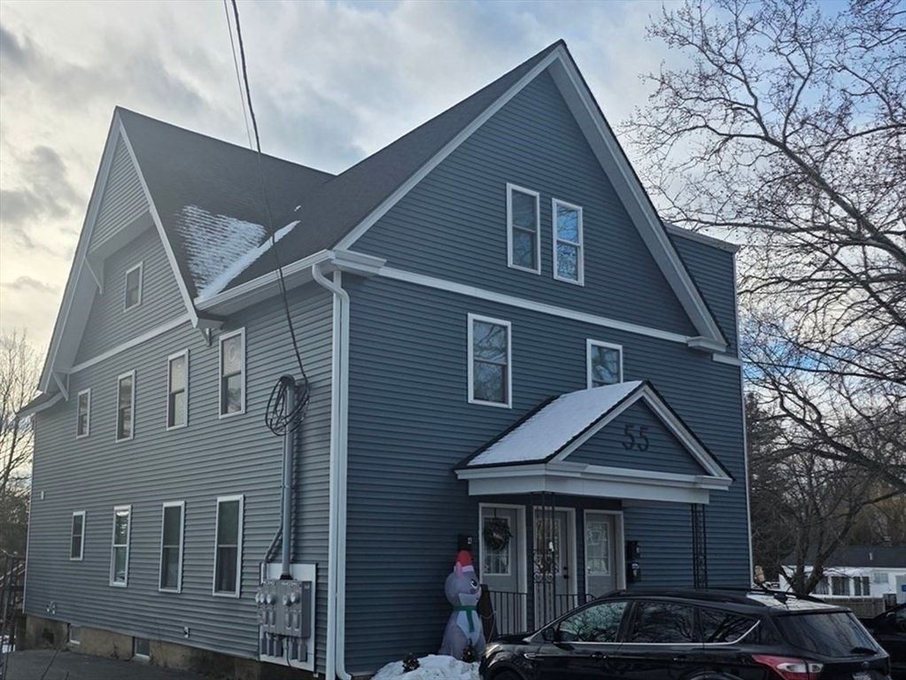 Exterior, Facade, Queen Anne Victorian