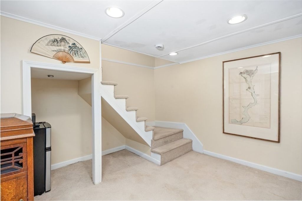 Interior, Piano, Recessed Lighting