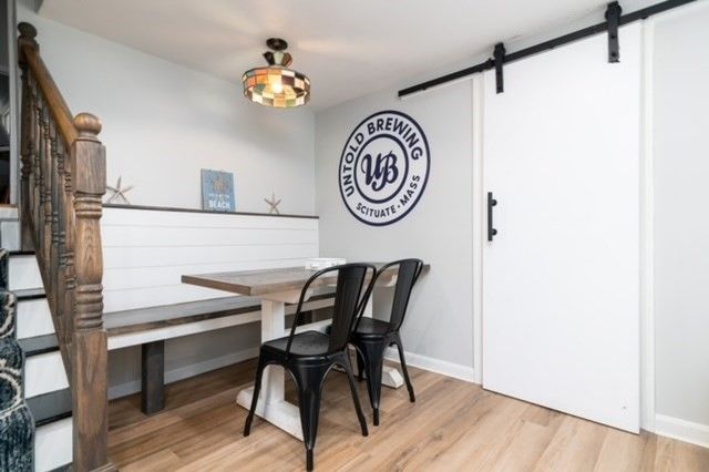 Dining room, Interior, Wood Texture Flooring