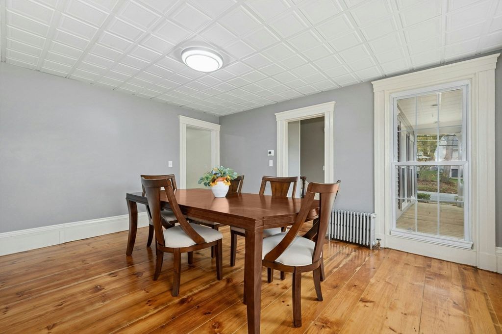 Dining room, Interior, Wood Texture Flooring