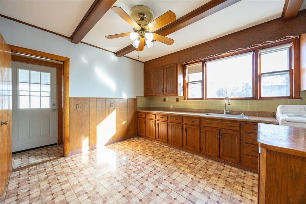 Interior, Kitchen, Wooden Beams, Wooden Walls