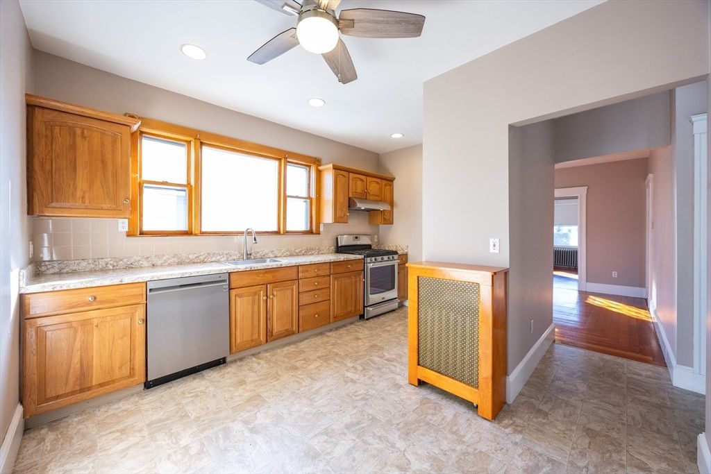 Interior, Kitchen, Recessed Lighting, Wood Texture Flooring