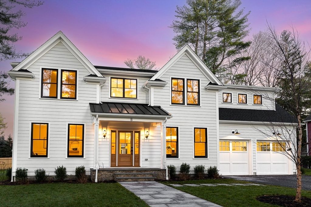 Attached, Exterior, Facade, Farmhouse